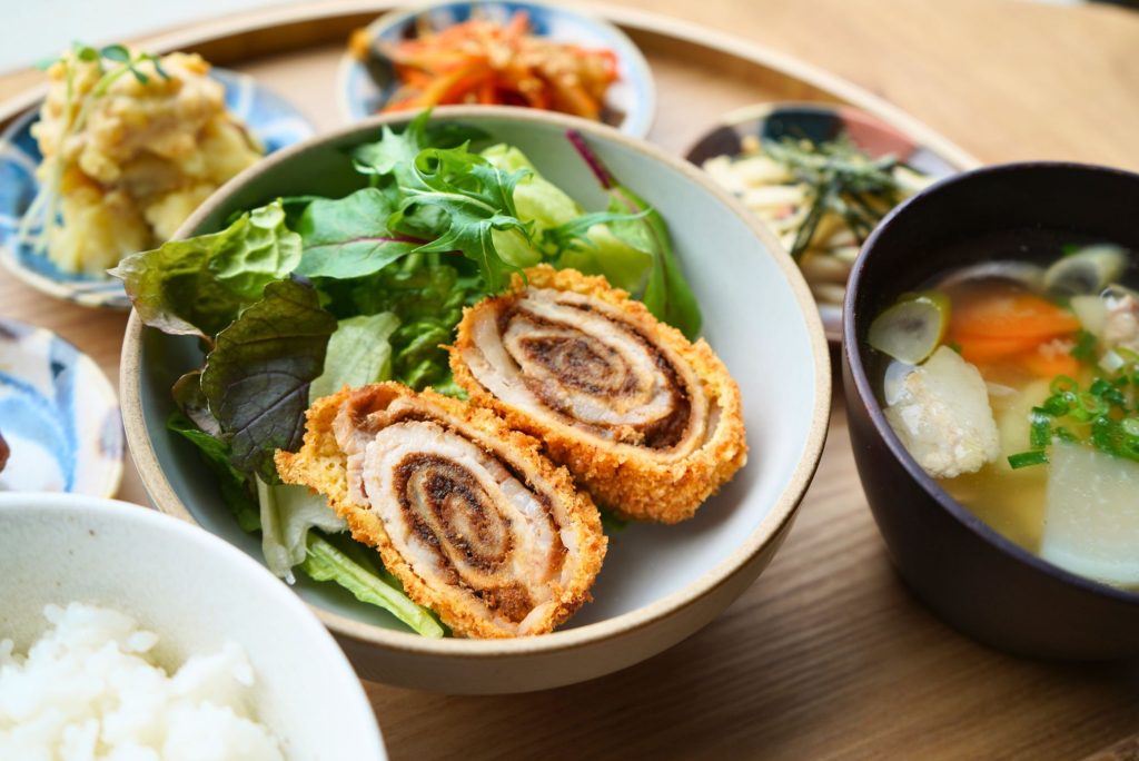 かつおそぼろのうずまきカツ